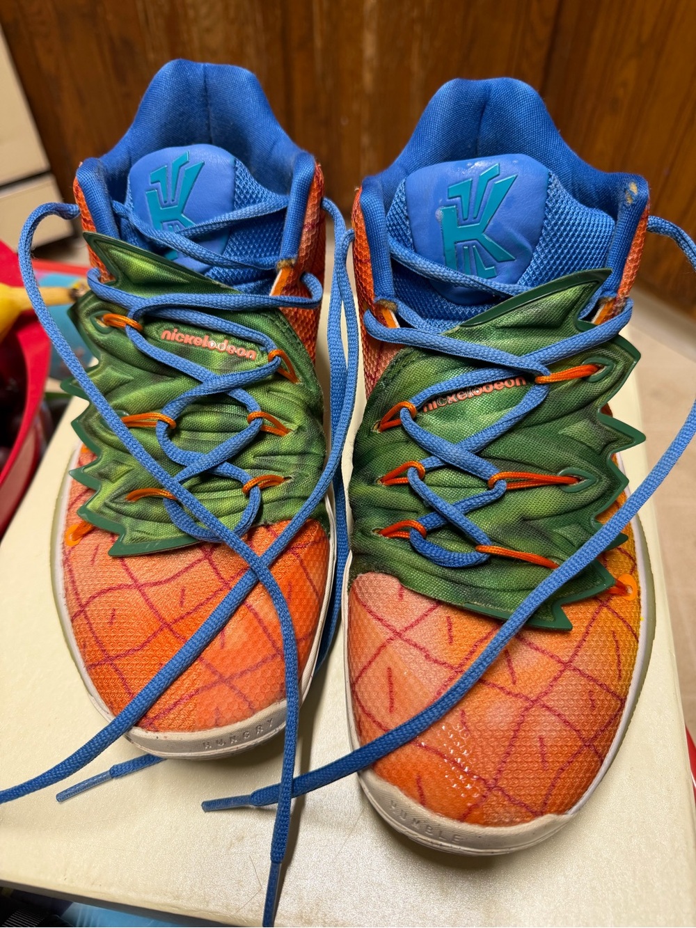 Nike Kids SpongeBob Kyrie 5 Pineapple-Themed Low-Top Sneakers in Orange, Green